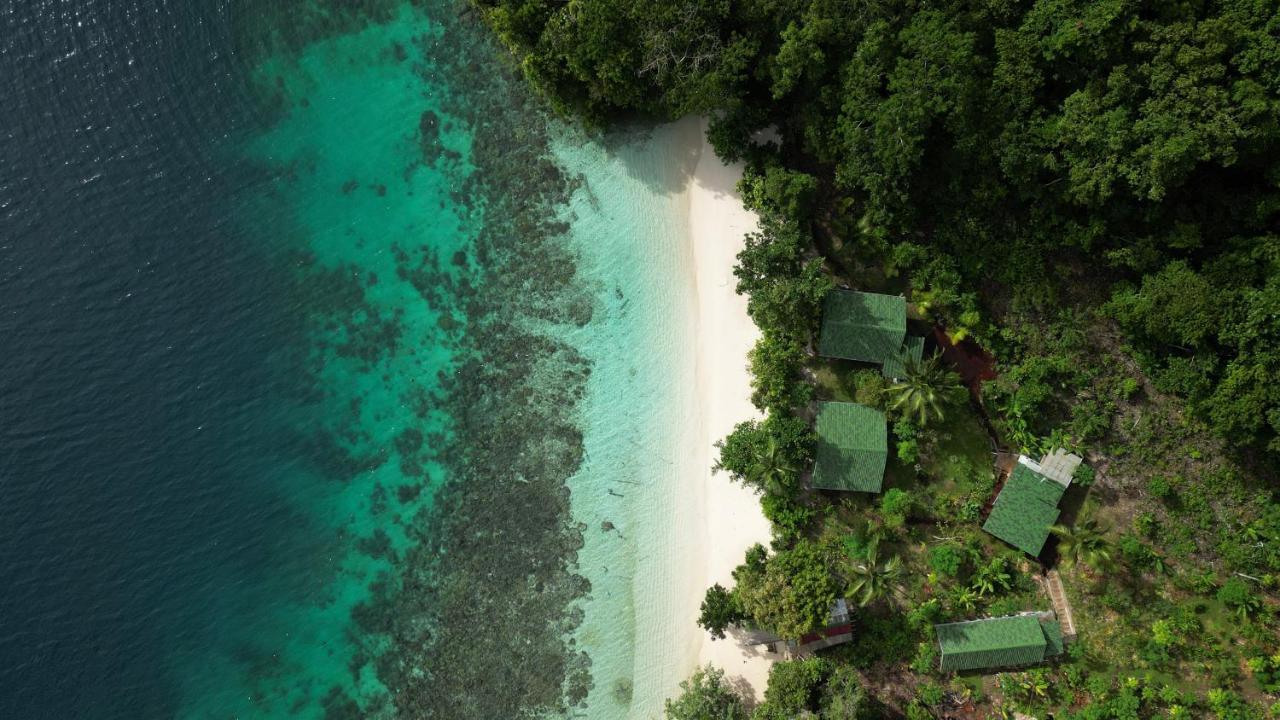 Raja Ampat Eco Lodge Tapokreng Exterior photo