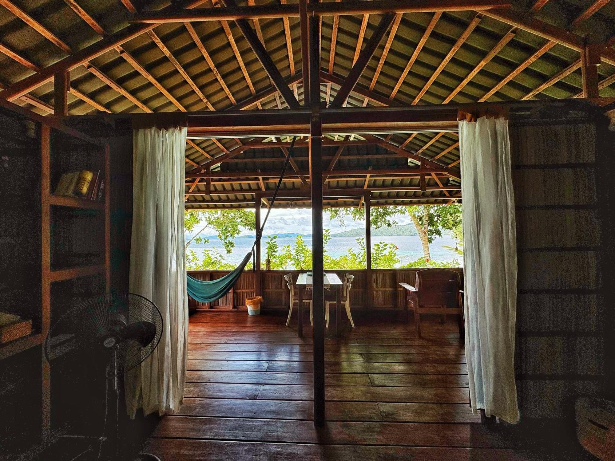 Raja Ampat Eco Lodge Tapokreng Exterior photo