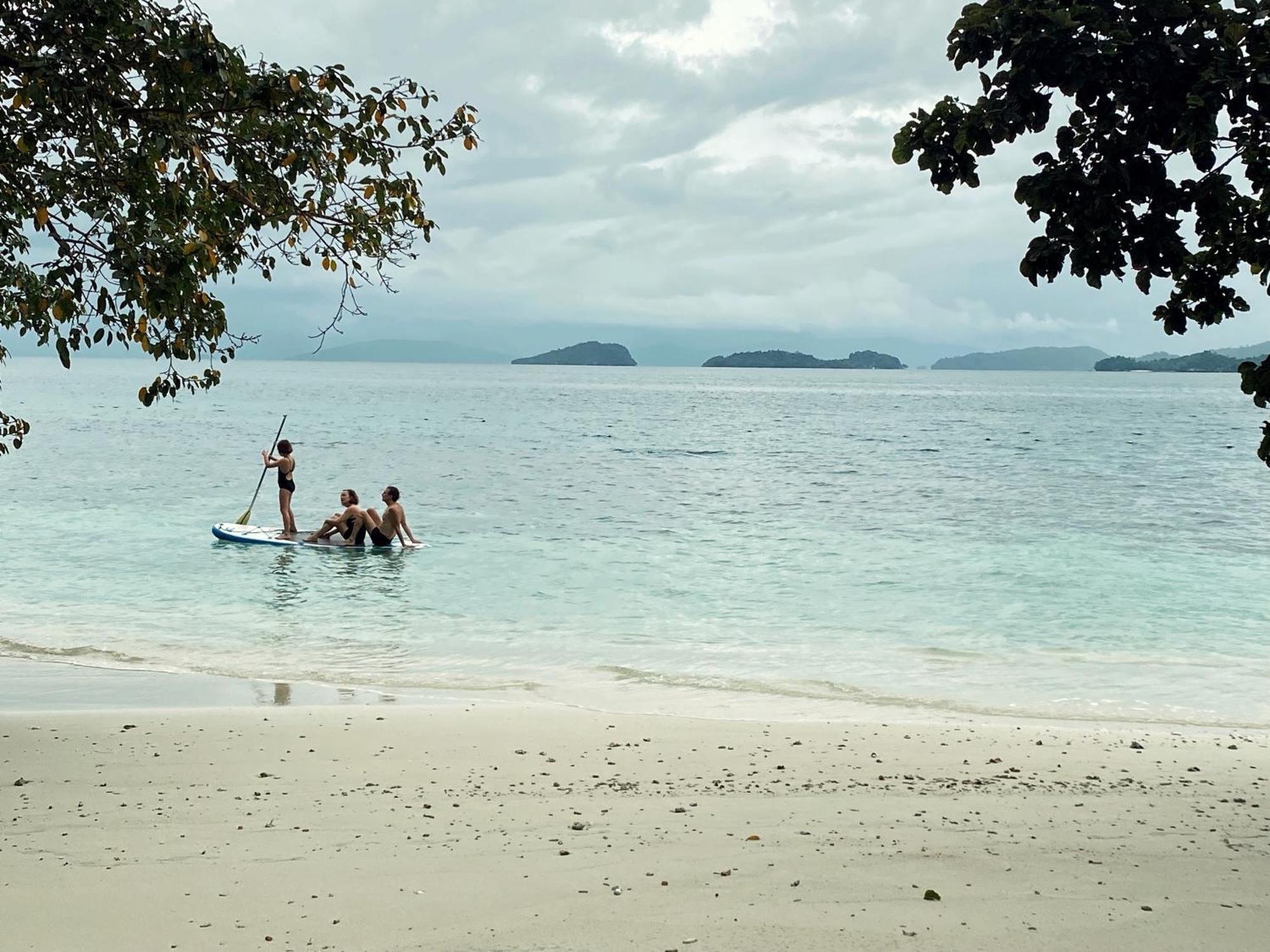 Raja Ampat Eco Lodge Tapokreng Exterior photo